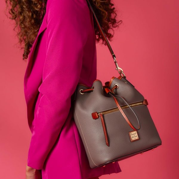 Dooney & Bourke Women's Drawstring in Pebble Grain Leather, Medium Sized Handbag with Closure-4